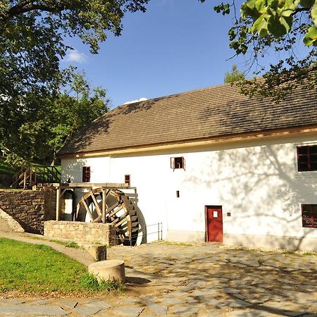 Hotel Porcuv Mlyn Bykovice Exterior foto